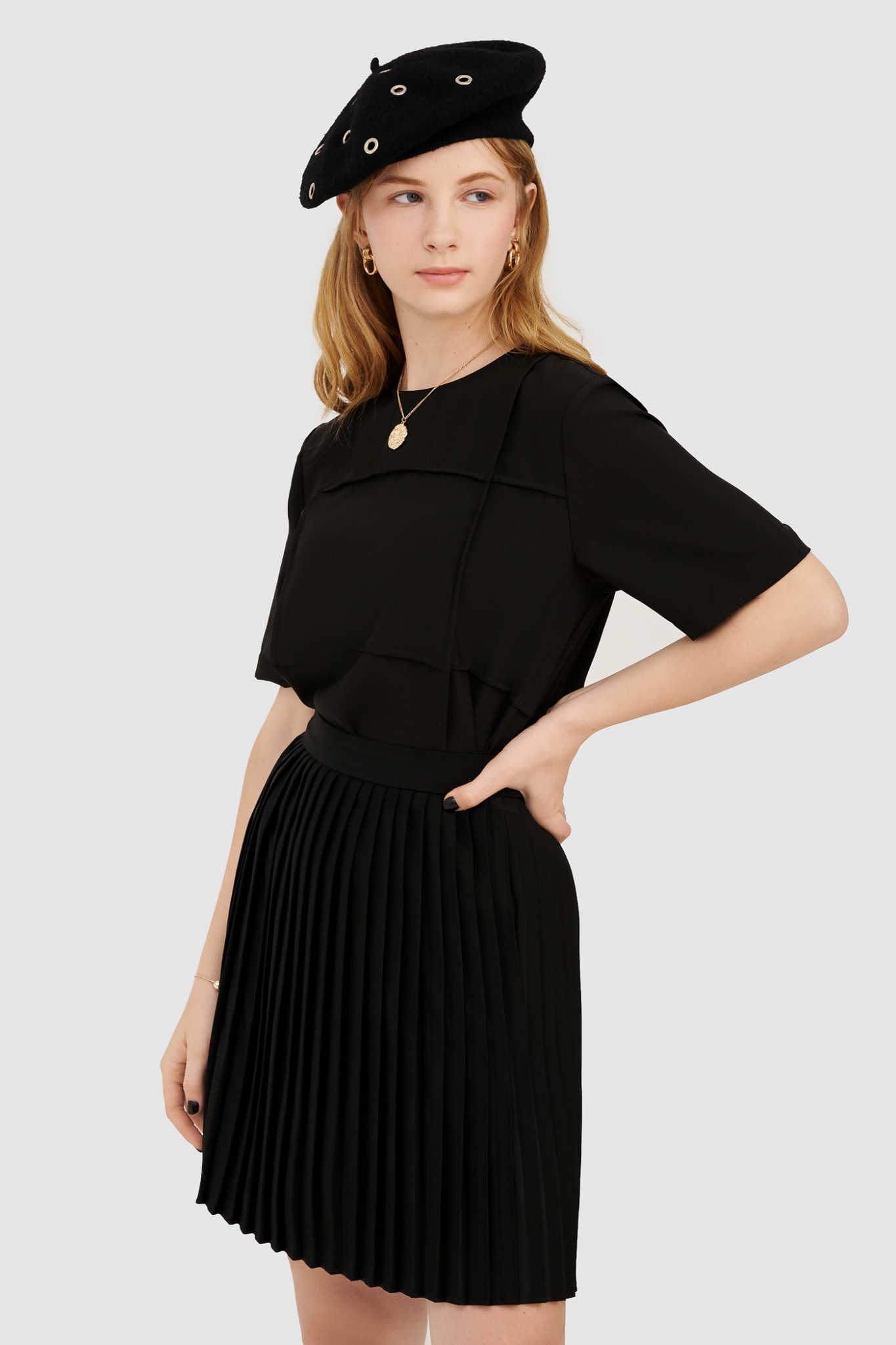 Áo blouse dây kéo sắt