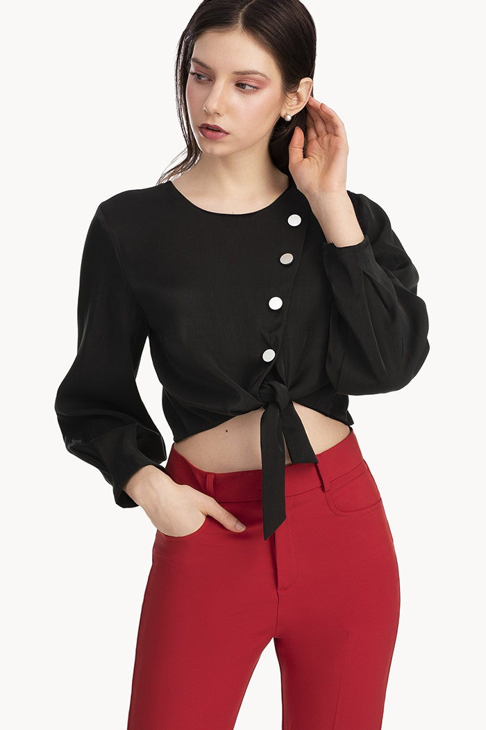 Áo tay lở nhấn nút cột nơ trước