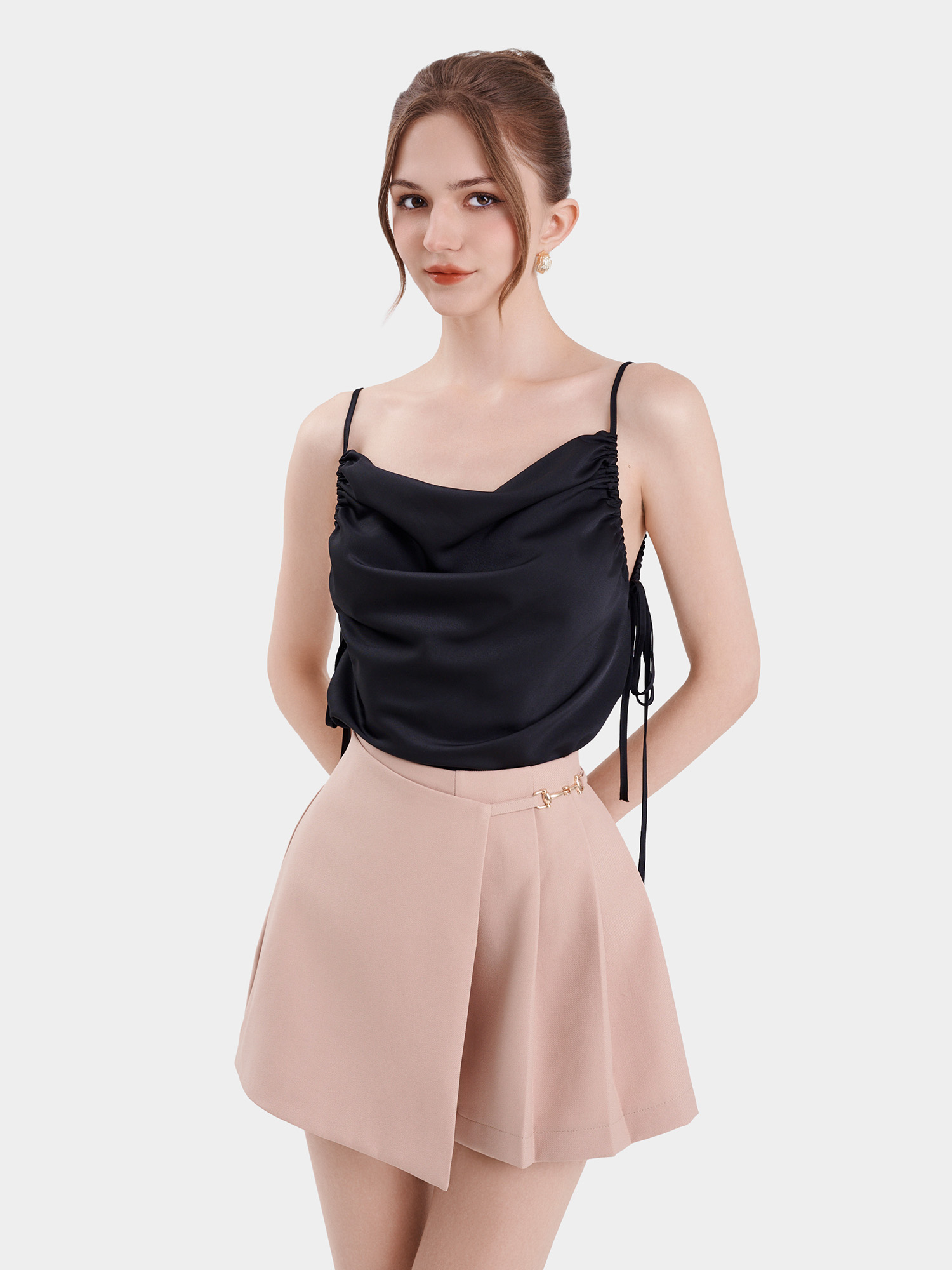 Áo 2 dây lụa rút dây cổ đổ