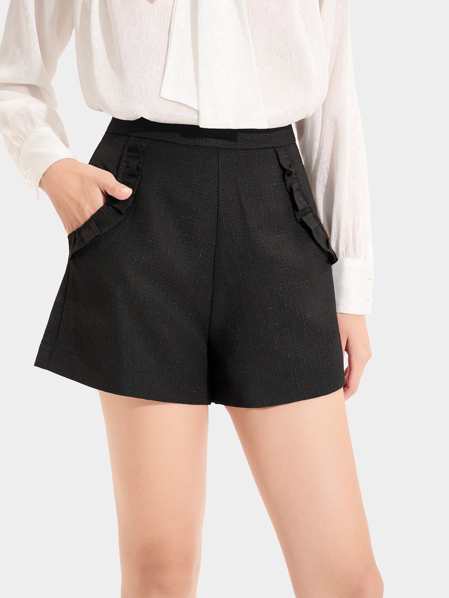  Quần short vải bố 2 túi phối viền bèo 