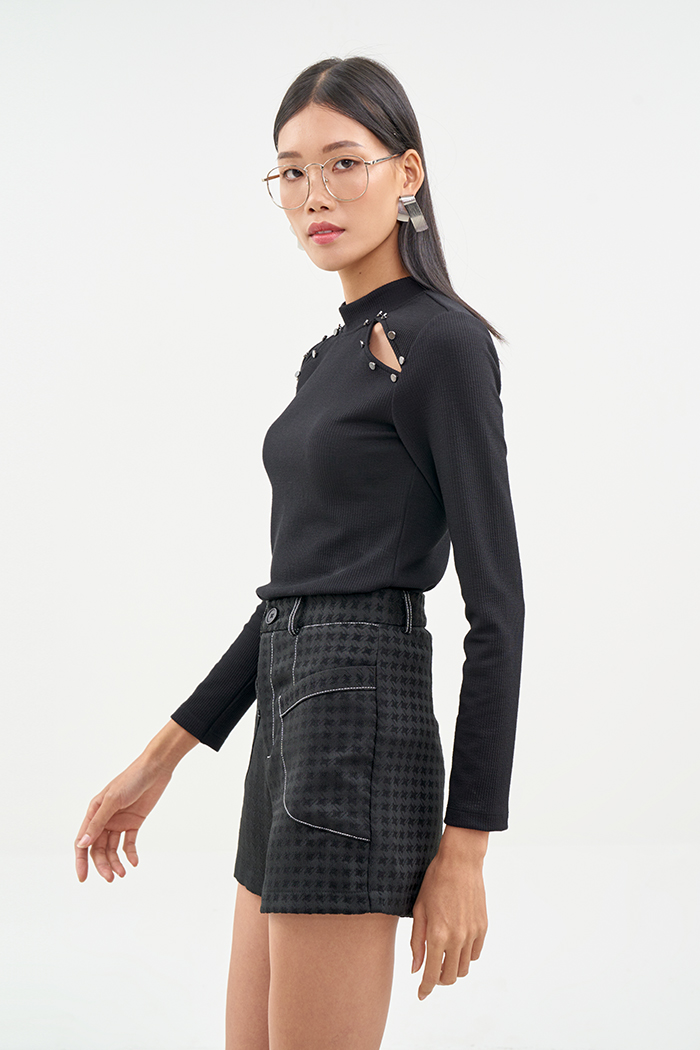 Quần short bố diễu chỉ nổi túi kiểu