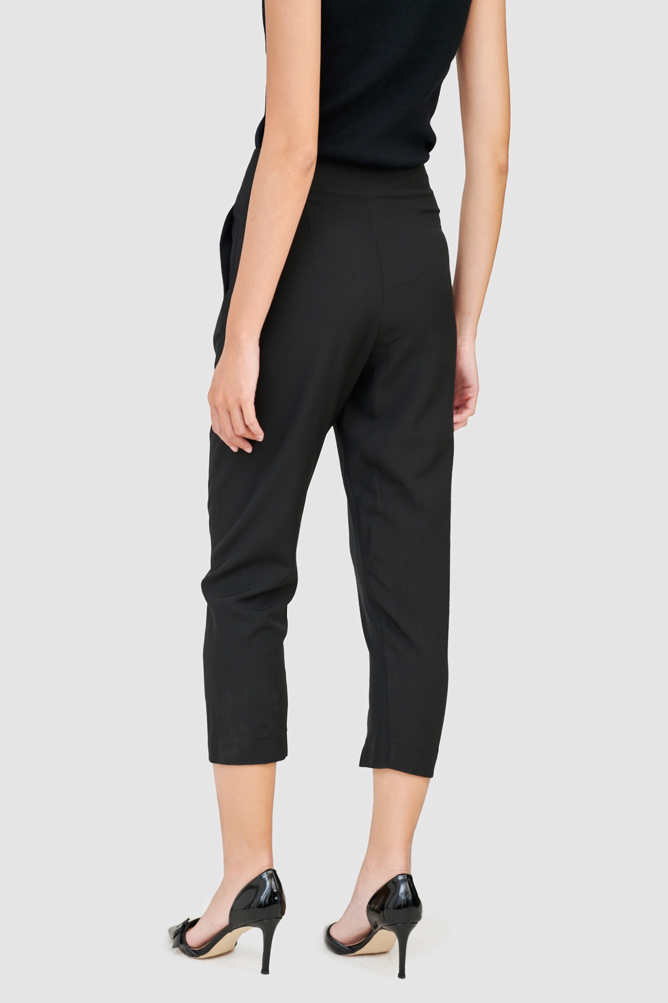 Quần tây form baggy xẻ lai