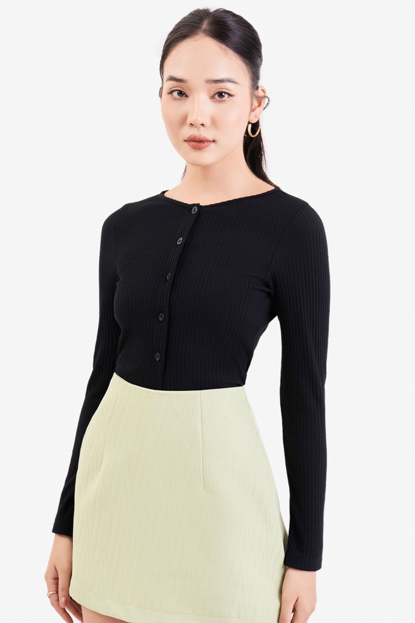  Áo cardigan tay dài cài nút 