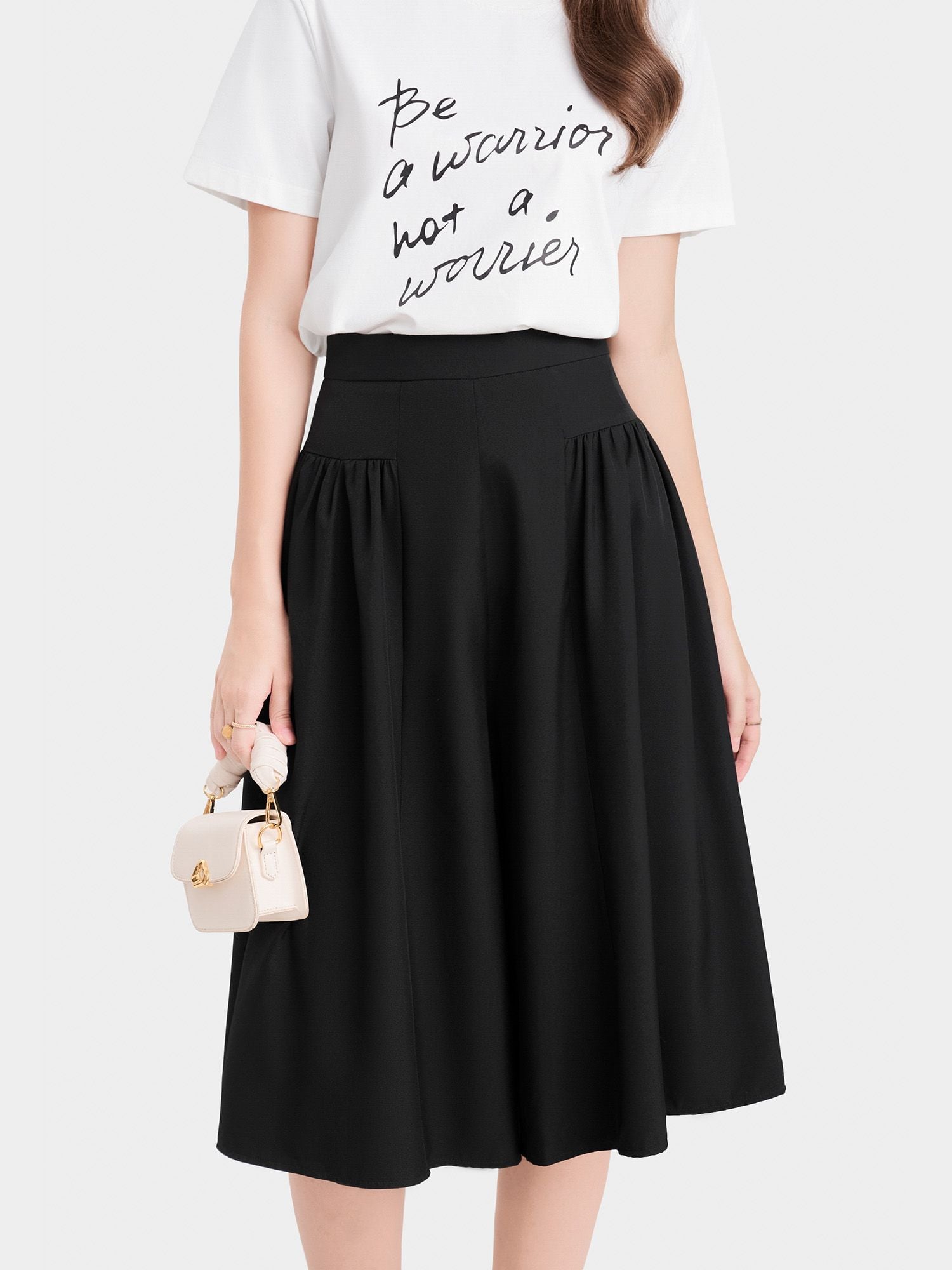  Quần culotte xếp li hông 