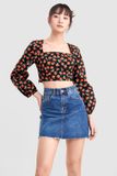  Áo croptop tay dài smocking lưng họa tiết hoa 