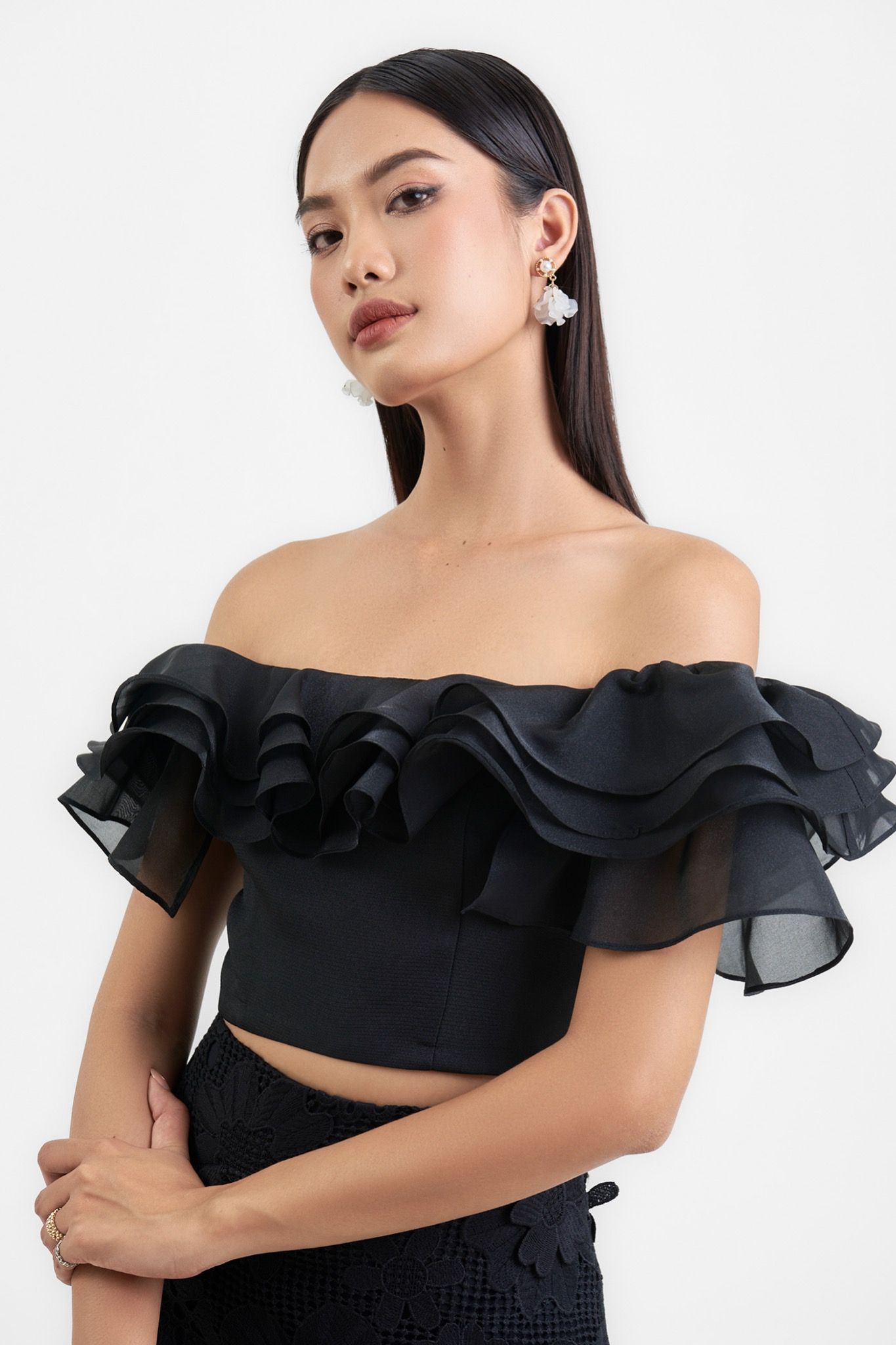  Áo croptop bẹt vai 3 tầng bèo 