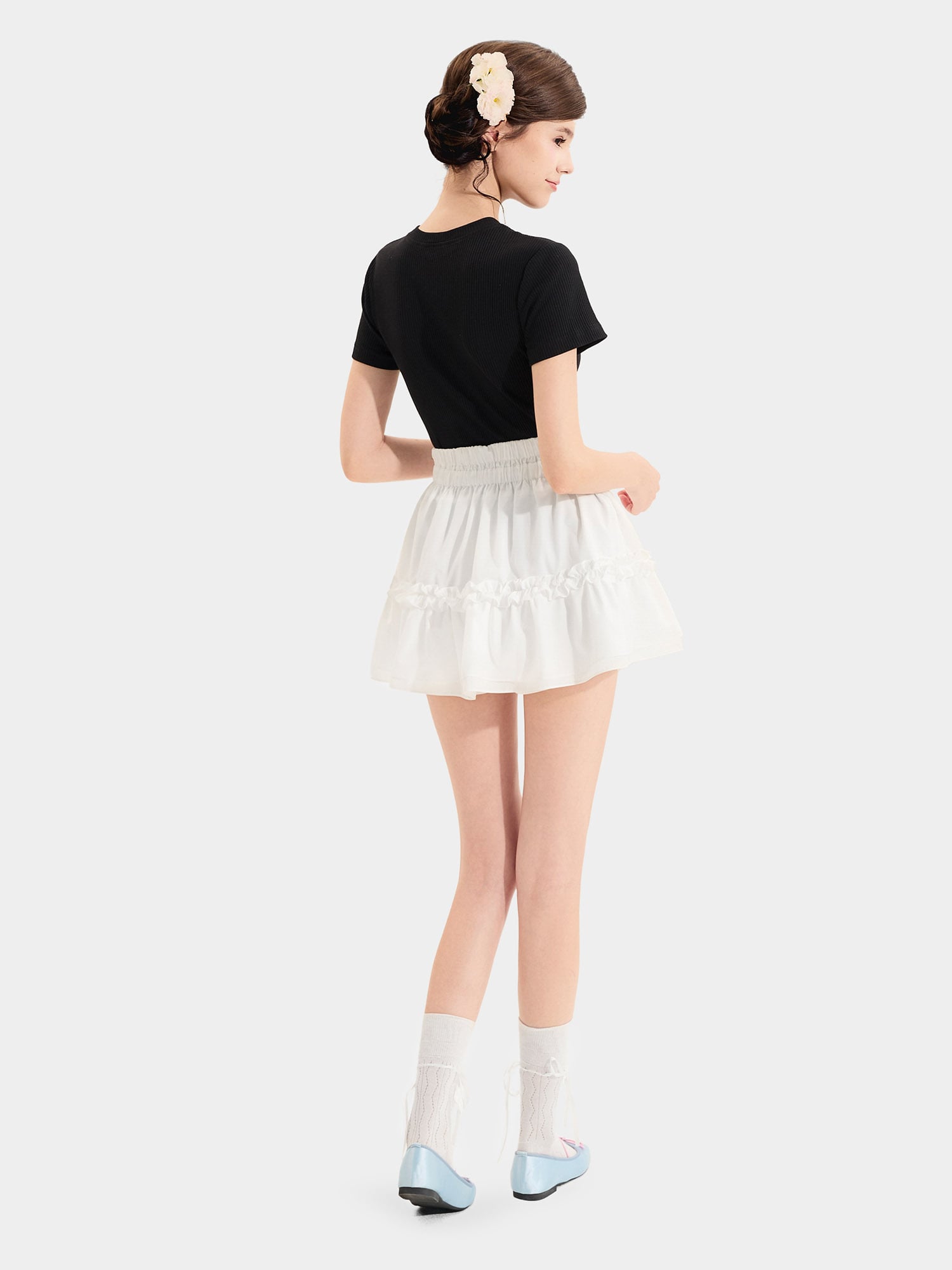 Áo thun gân tay ngắn cổ tròn cài nút