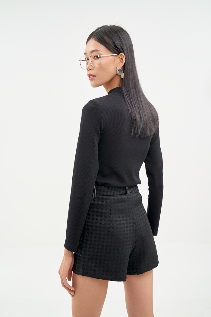Quần short bố diễu chỉ nổi túi kiểu