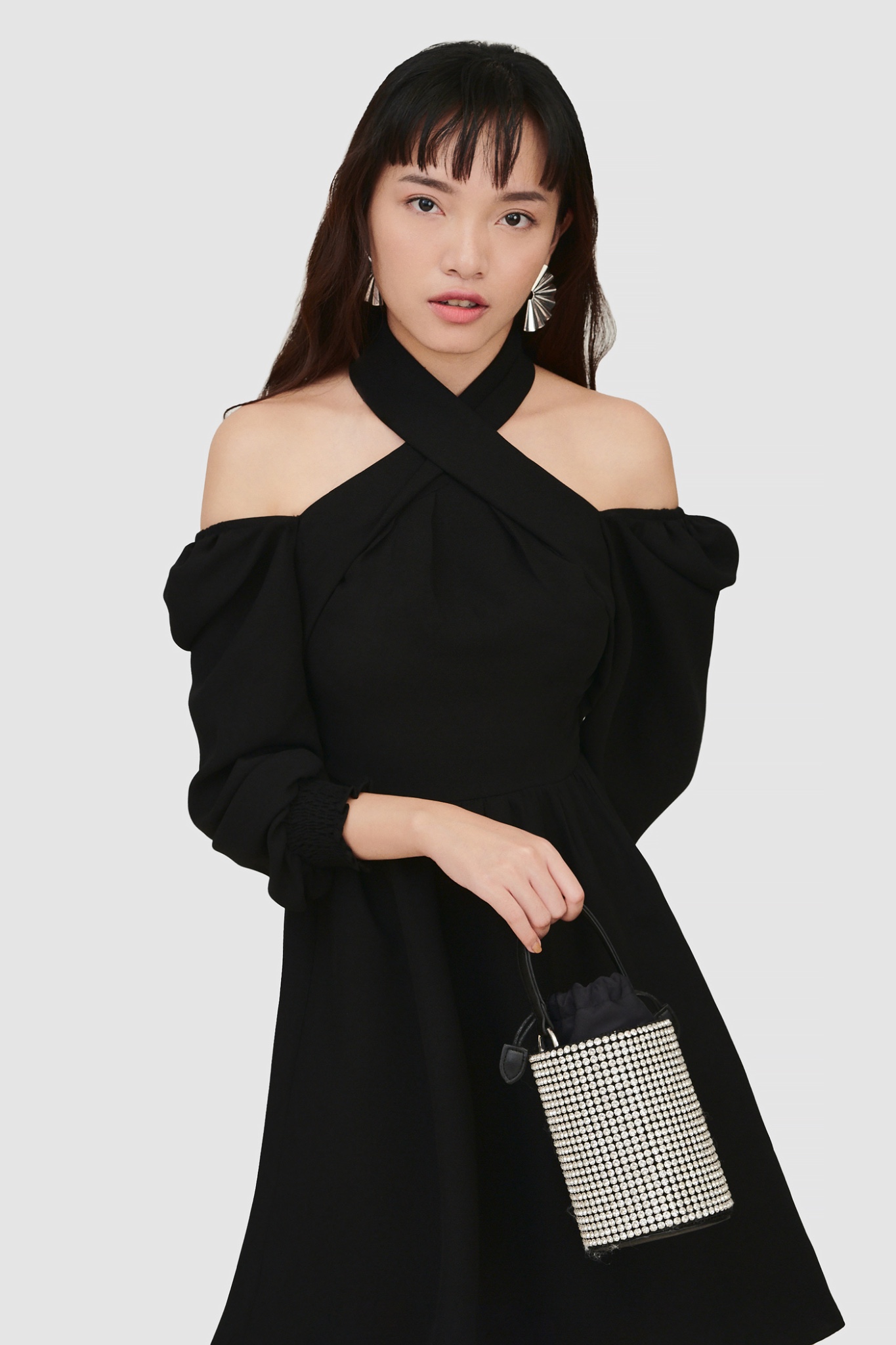 Đầm form A tay dài chéo cổ