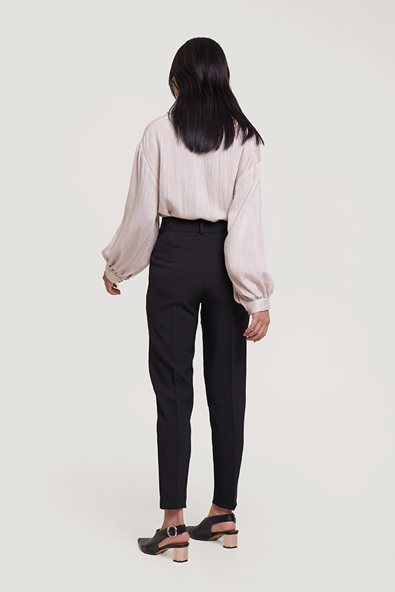 Quần basic ống ôm fw18