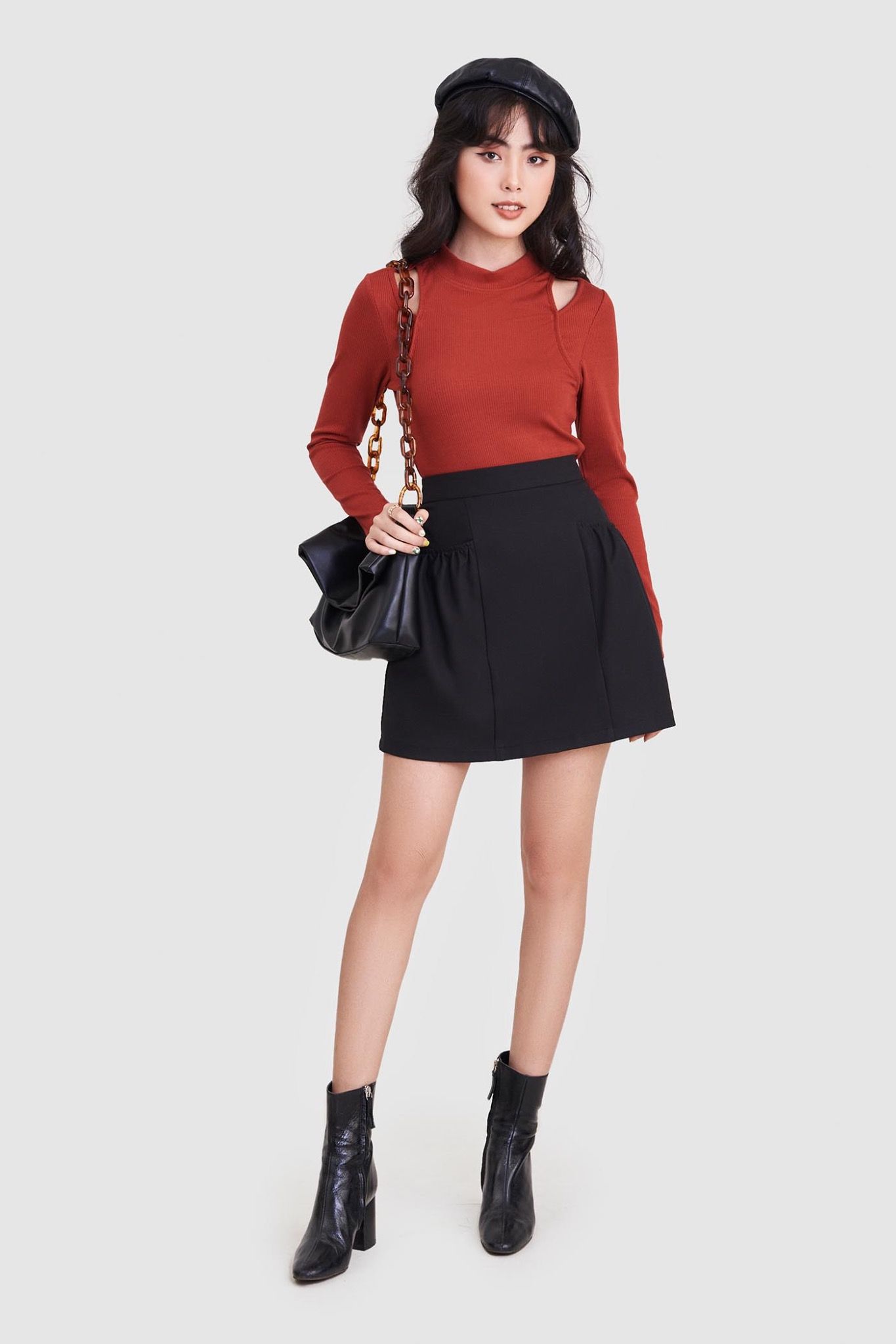  Váy mini nhấn 2 túi trước 