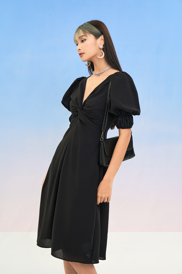 Đầm midi xoắn ngực nhấn tay