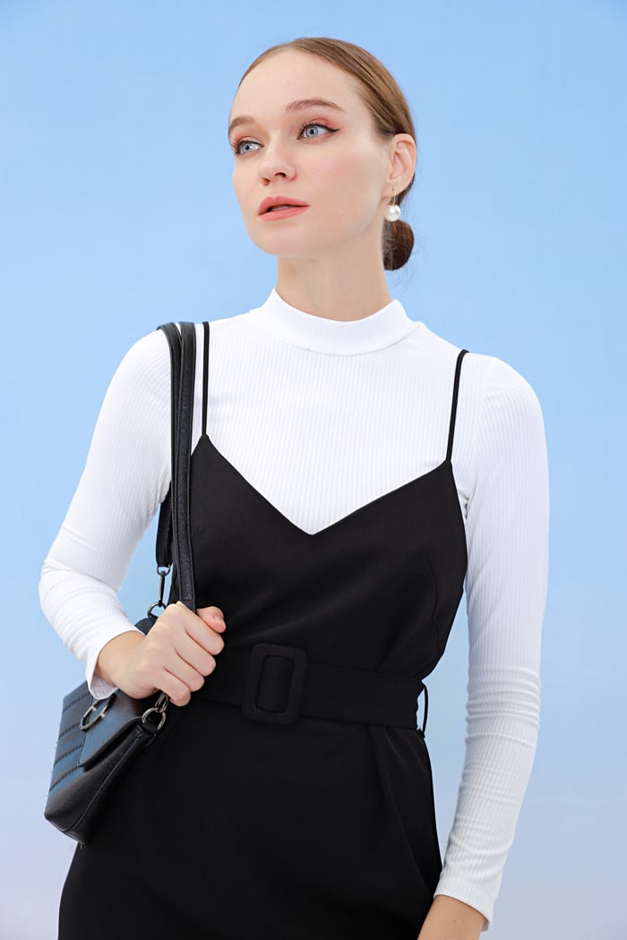 Đầm 2 dây kèm nịch