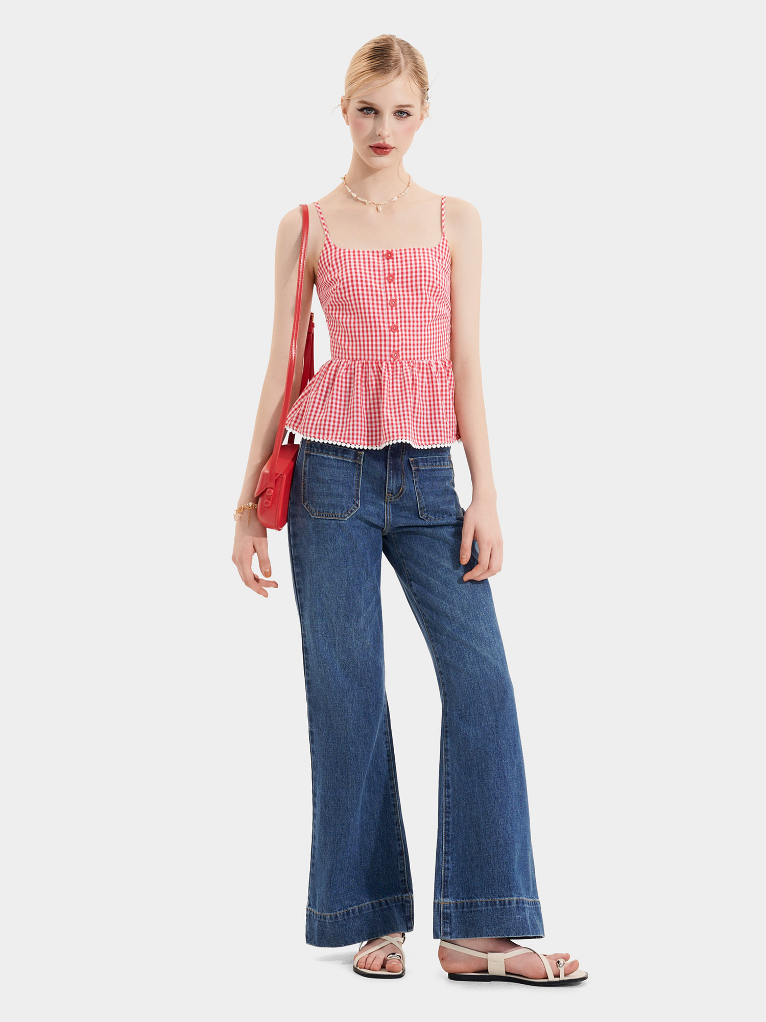 Áo 2 dây caro đính hàng nút phối ren