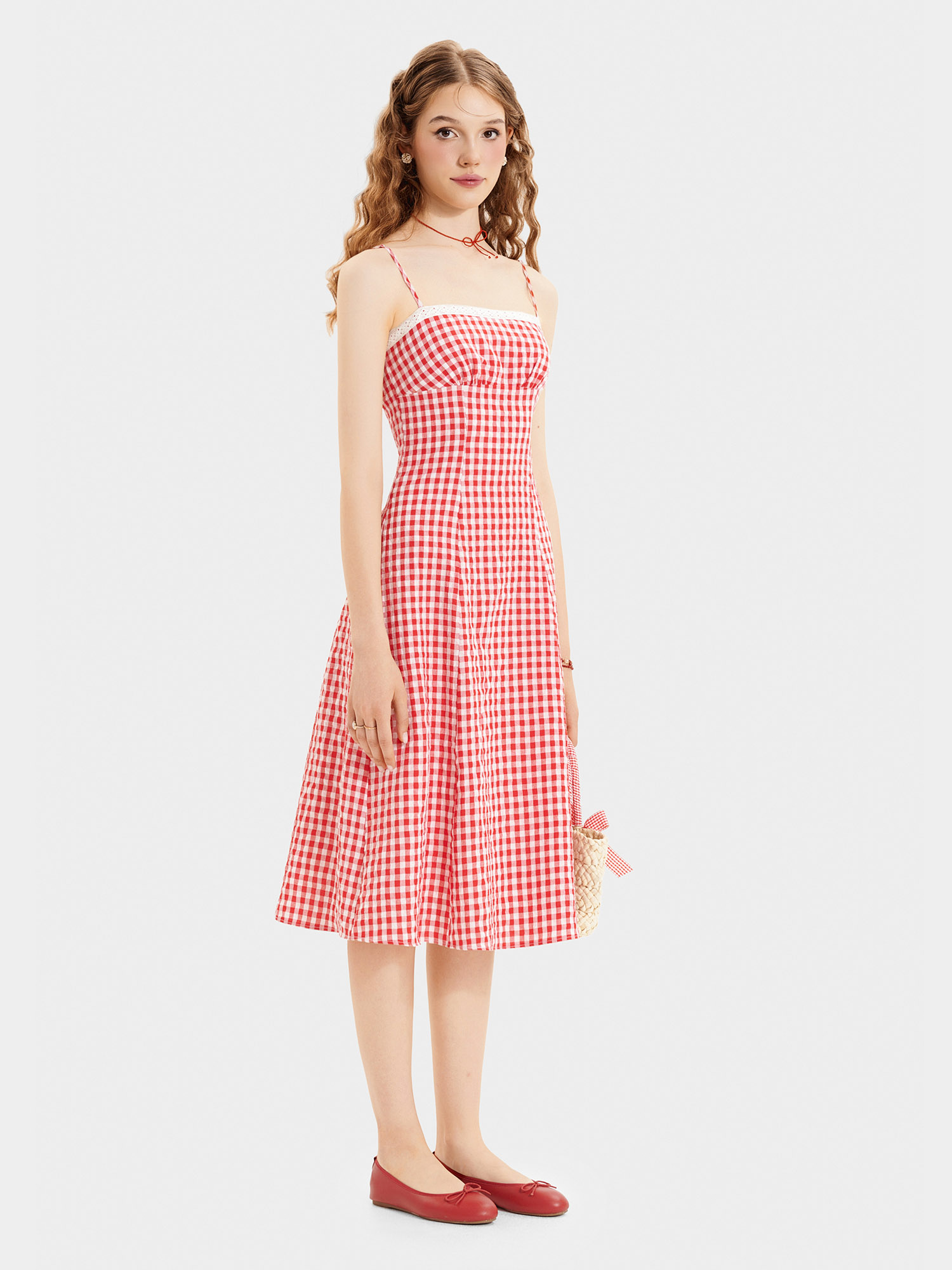 Đầm midi 2 dây caro phối viền ren