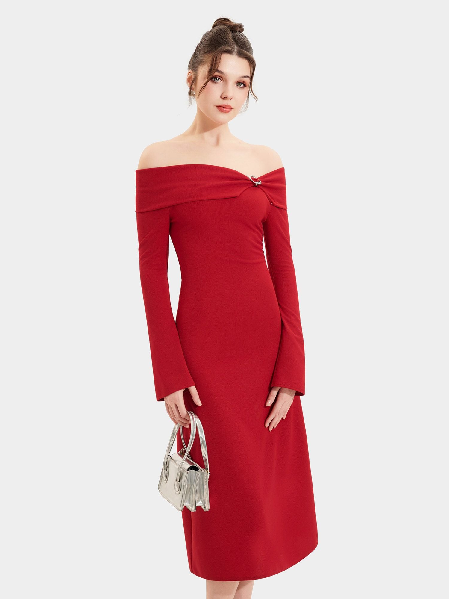  Đầm midi form ôm tay dài bẹt vai đính khoen 