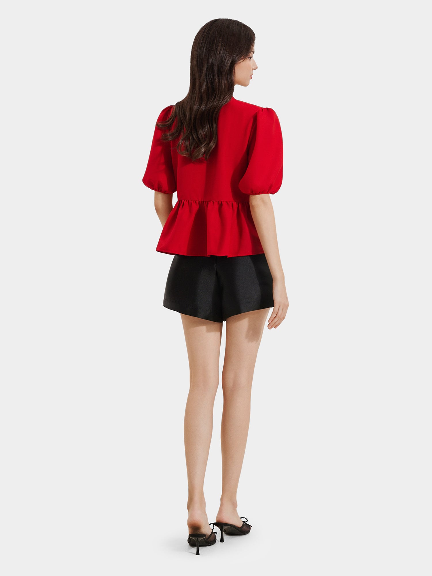 Áo kiểu cổ tim tay phồng nhún ngực và eo