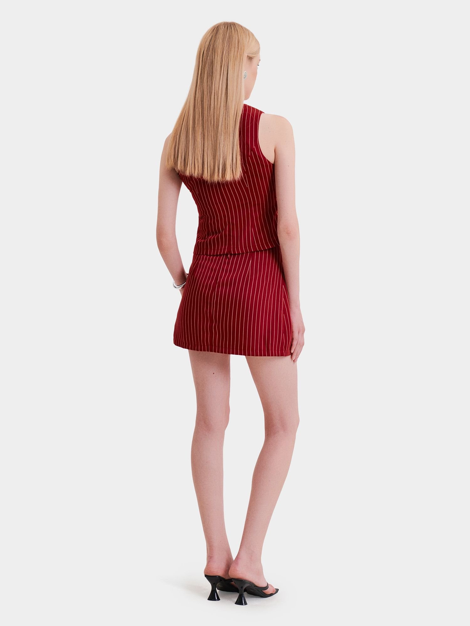  Váy skort cơ bản kẻ sọc 