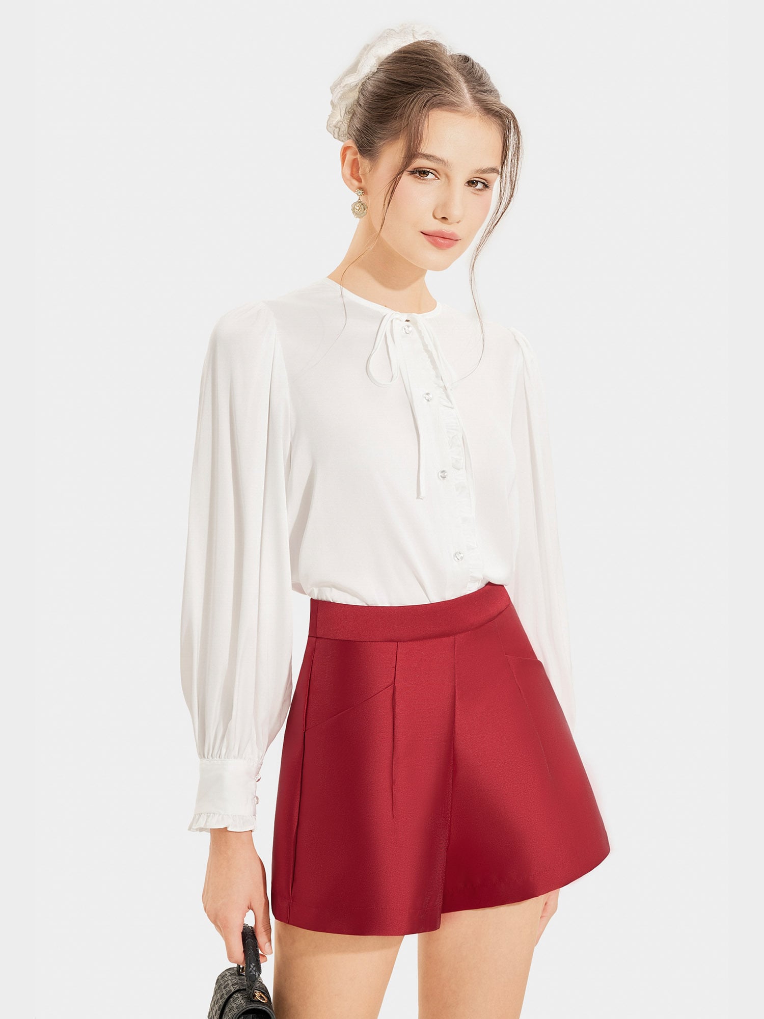 Quần short lưng cao form A túi xéo liền ben