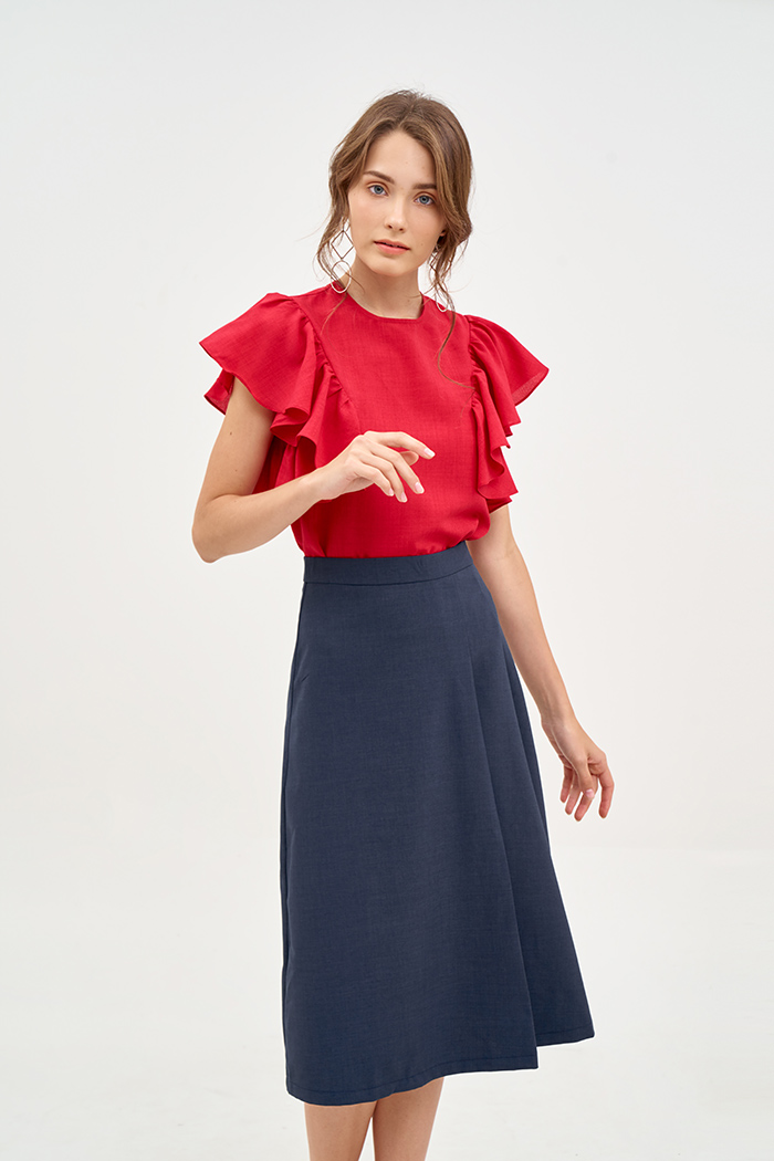 Áo linen mỏng cổ tròn nhấn bèo tay