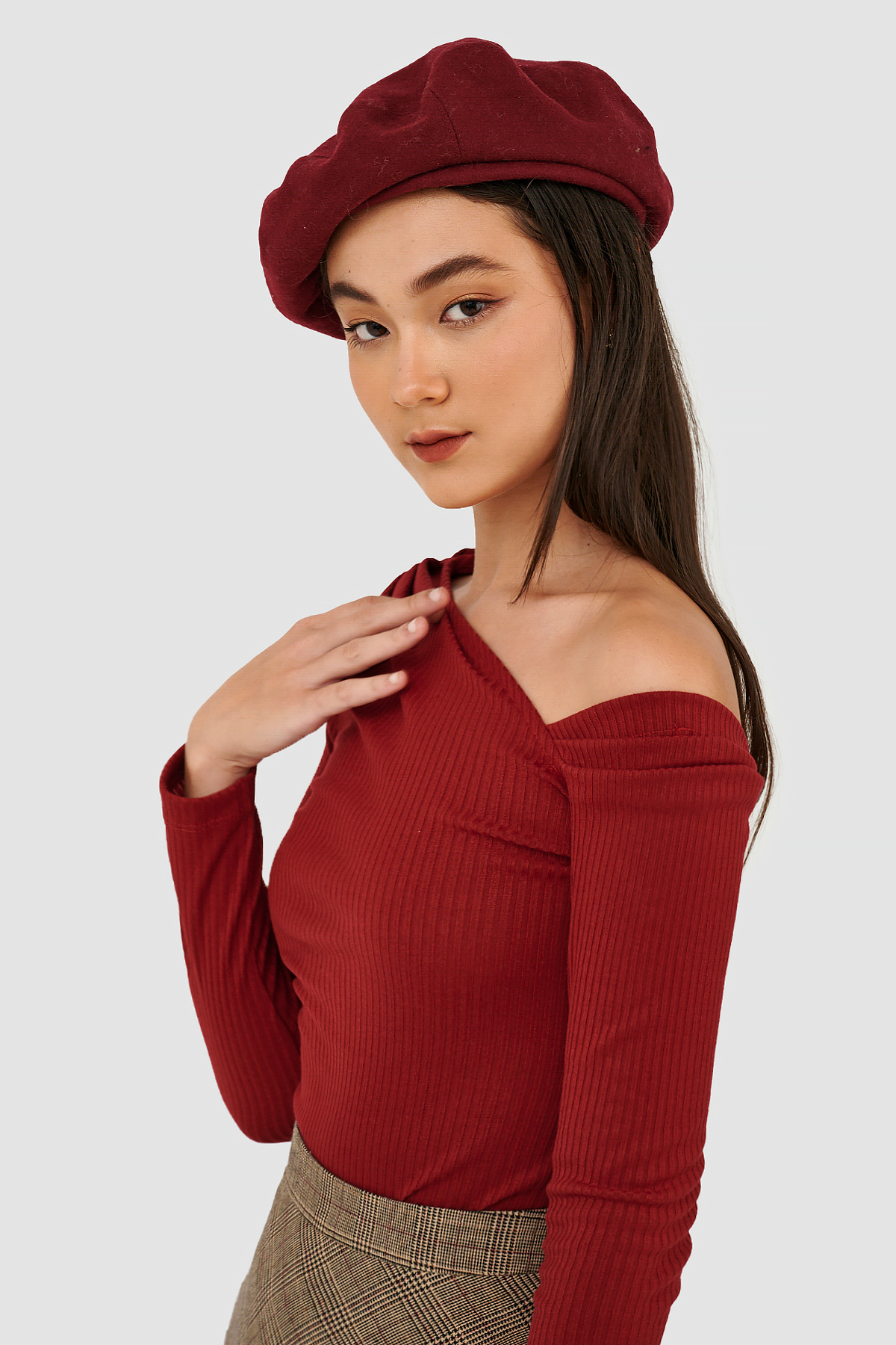 Áo knit tay dài lệch vai