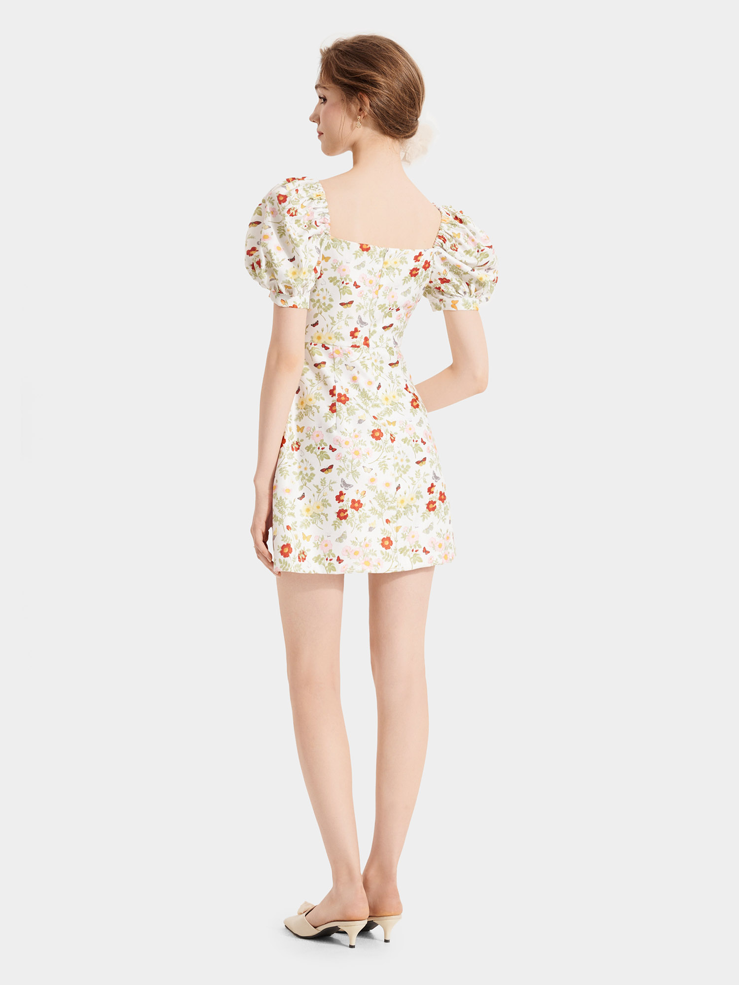 Đầm mini in hoa cổ vuông tay phồng nhún thun