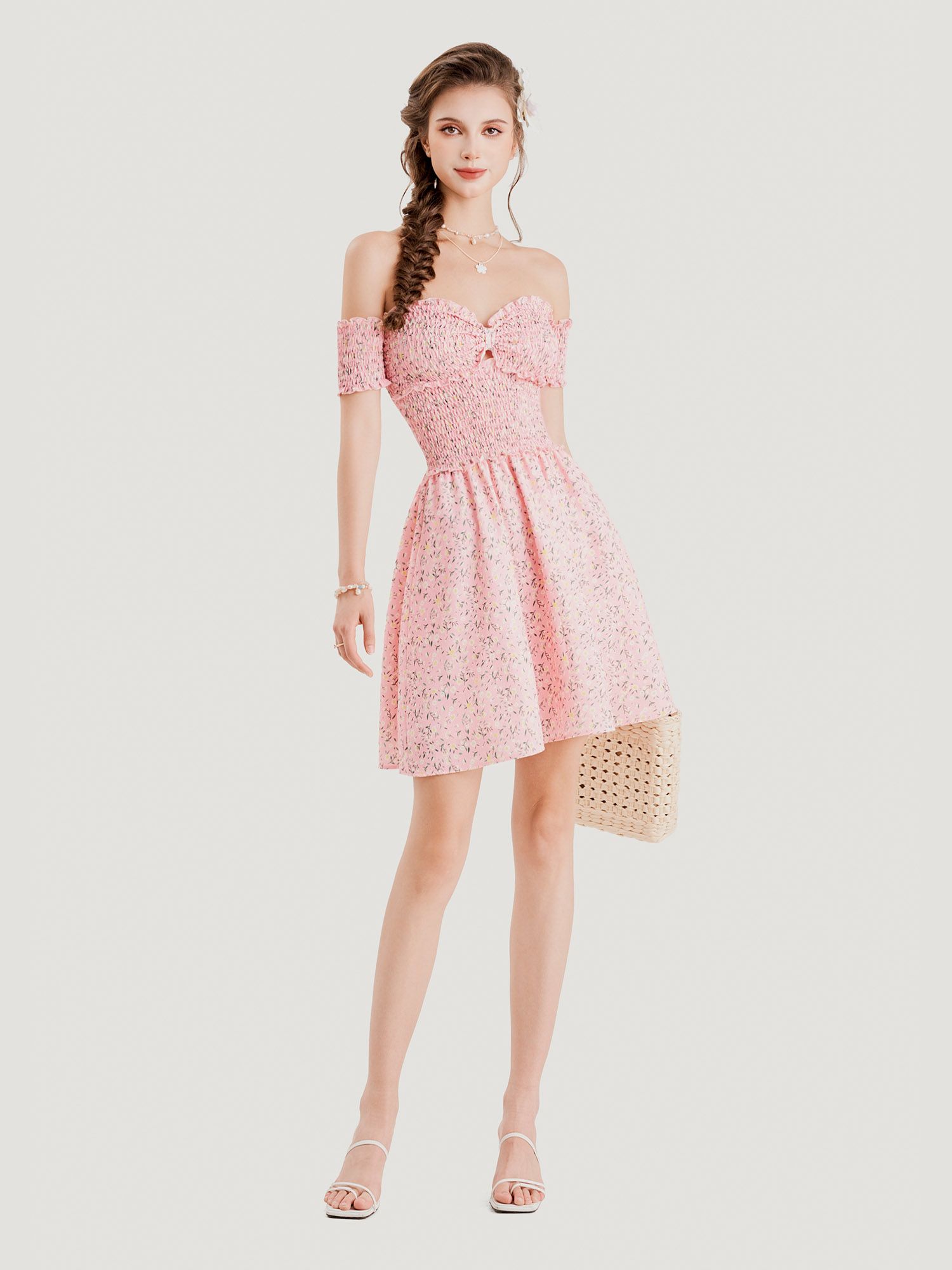  Đầm hoa mini bẹt vai smocking 