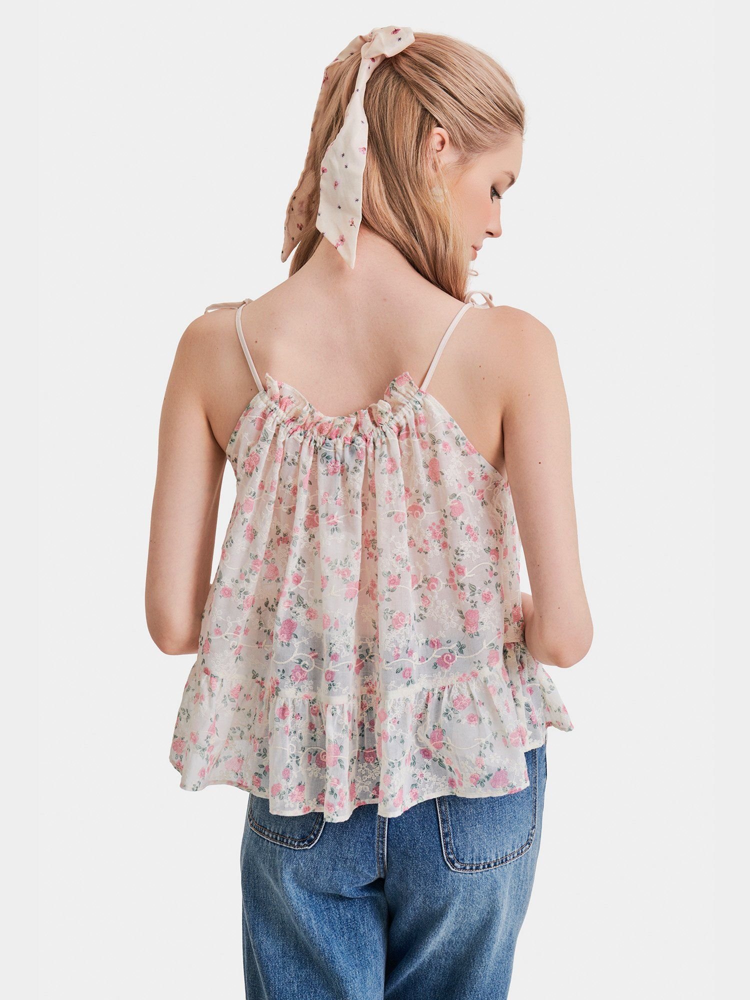  Áo kiểu 2 dây thêu hoa form rộng 