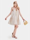  Đầm mini 2 dây thêu hoa form suông phối bèo 