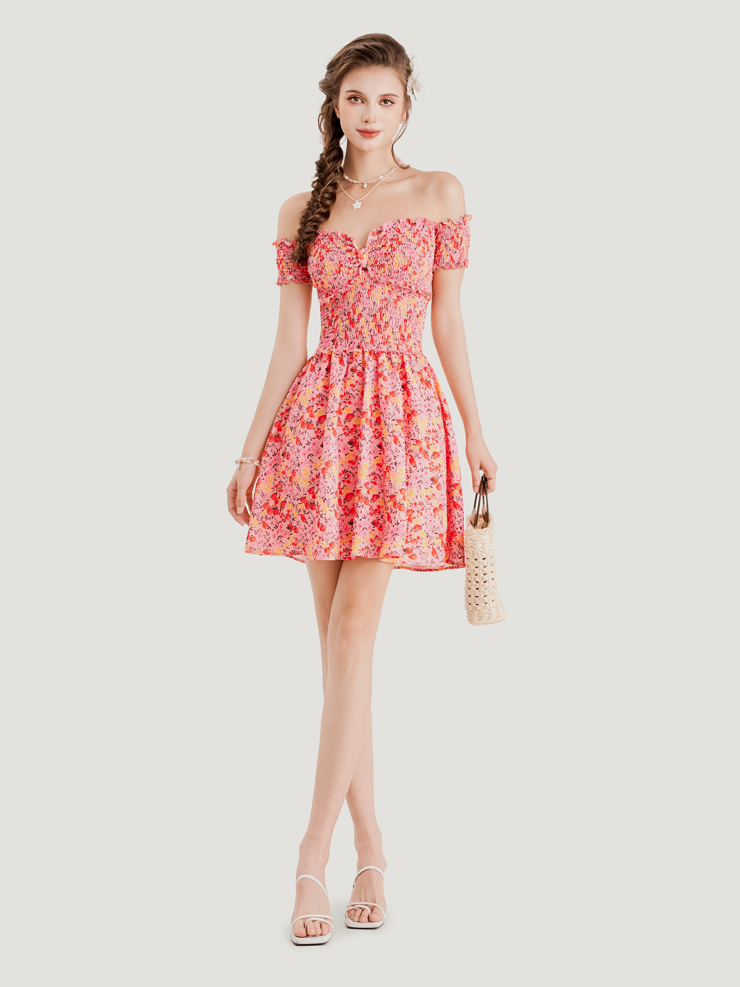 Đầm hoa mini bẹt vai smocking