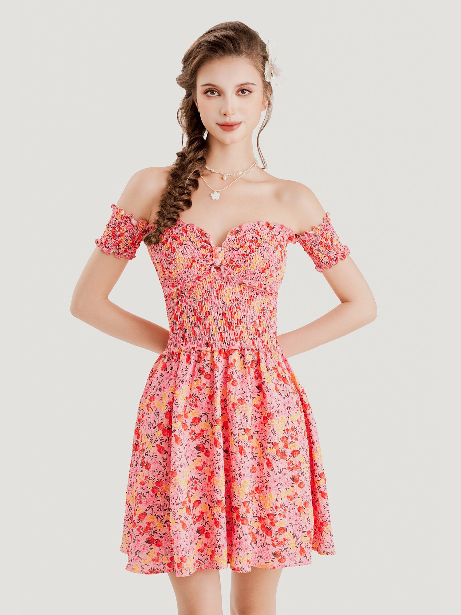  Đầm hoa mini bẹt vai smocking 