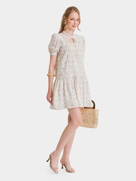  Đầm mini tơ thêu họa tiết form suông xếp li thân trước 