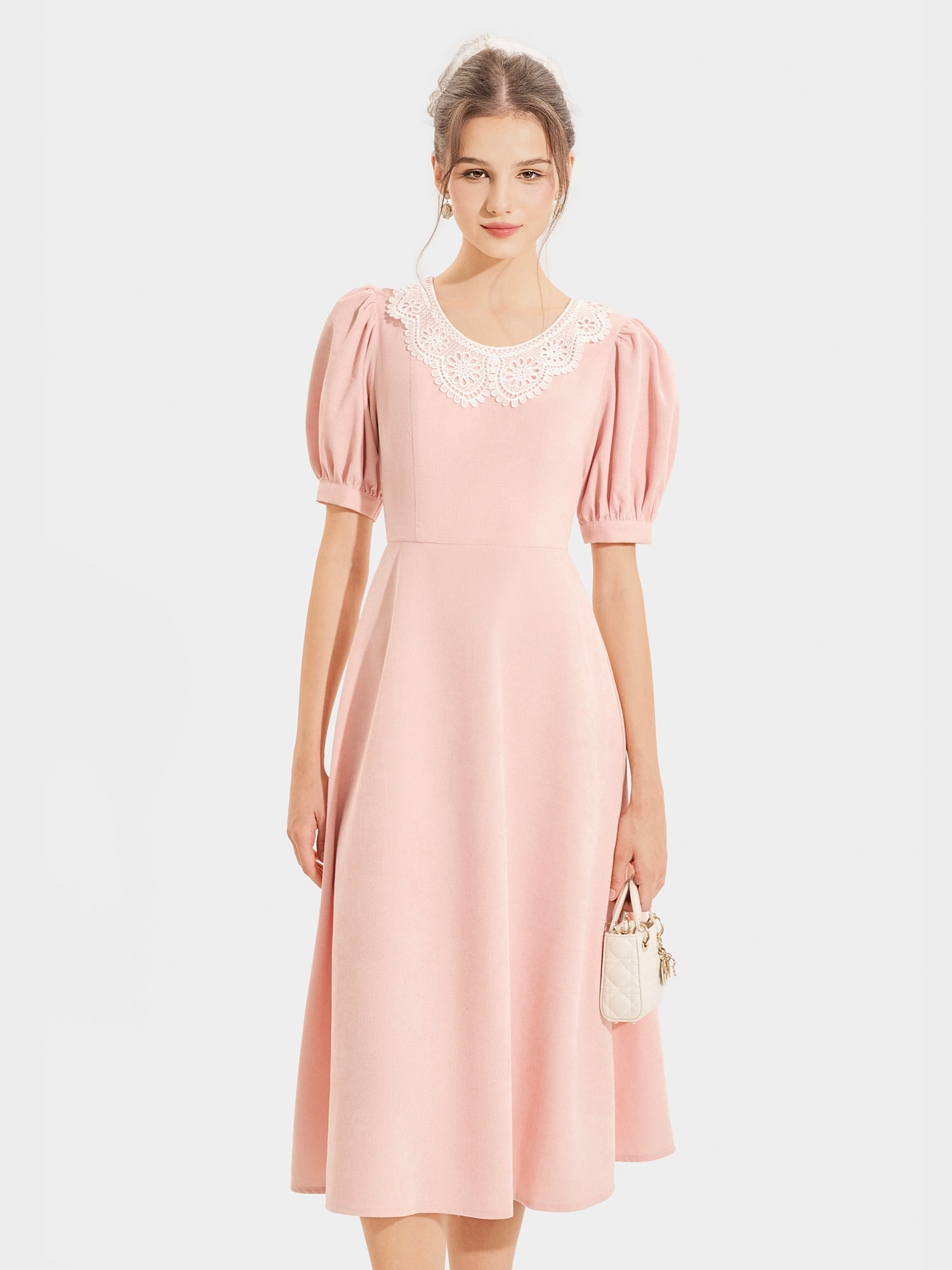 Đầm nhung midi tay phồng cổ tròn phối ren