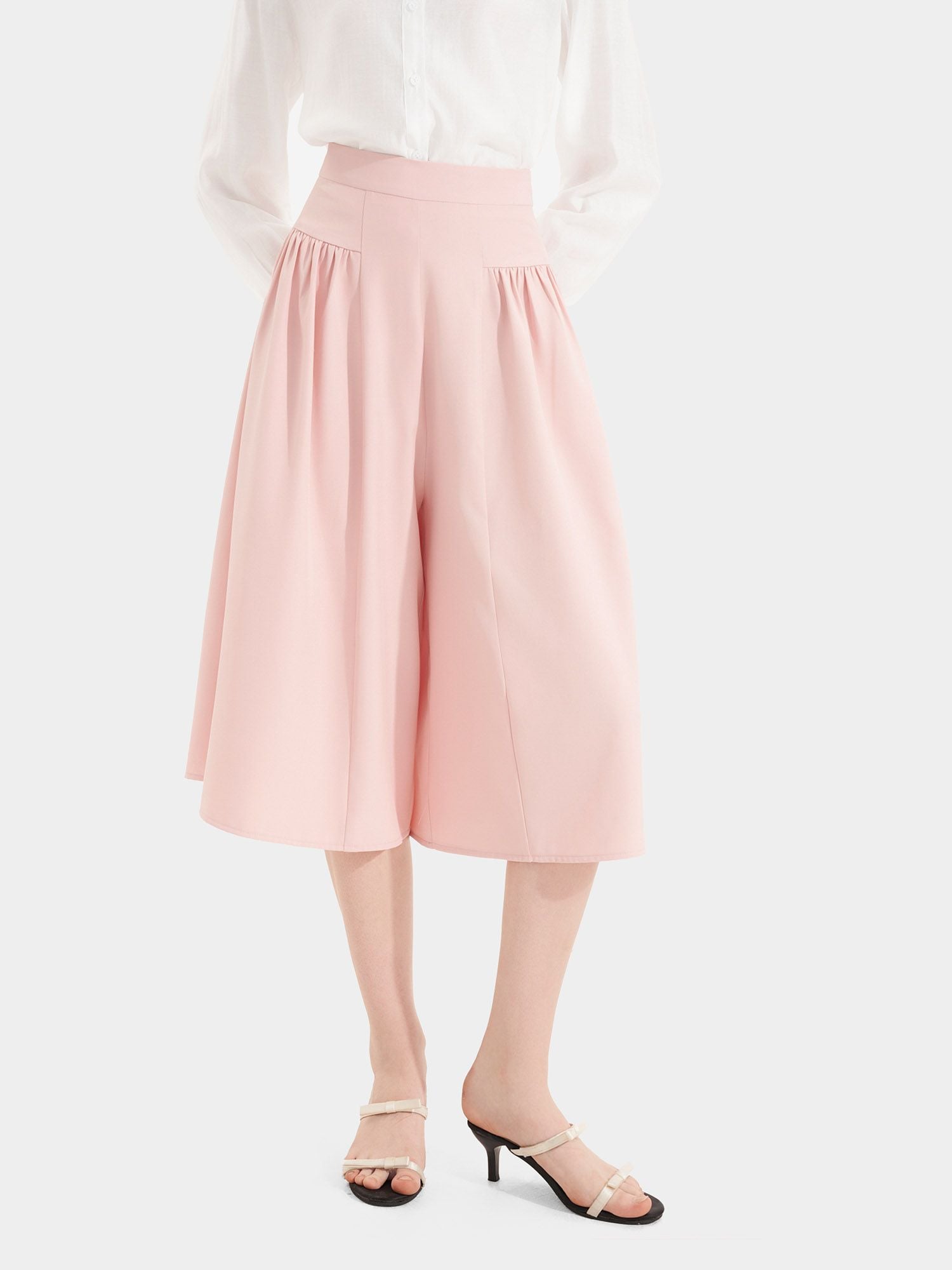  Quần culotte xếp li hông 