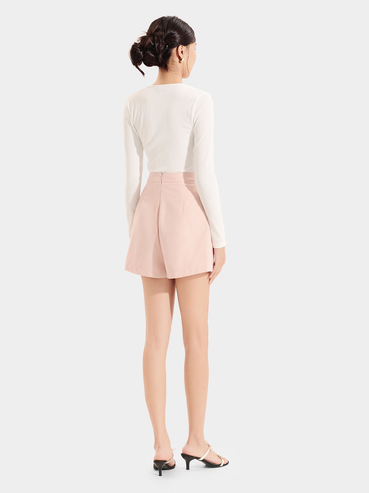  Váy skort xẻ trước phối bèo thắt nơ 
