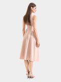  Đầm midi sát nách cổ vuông rã hông nơ ngực 