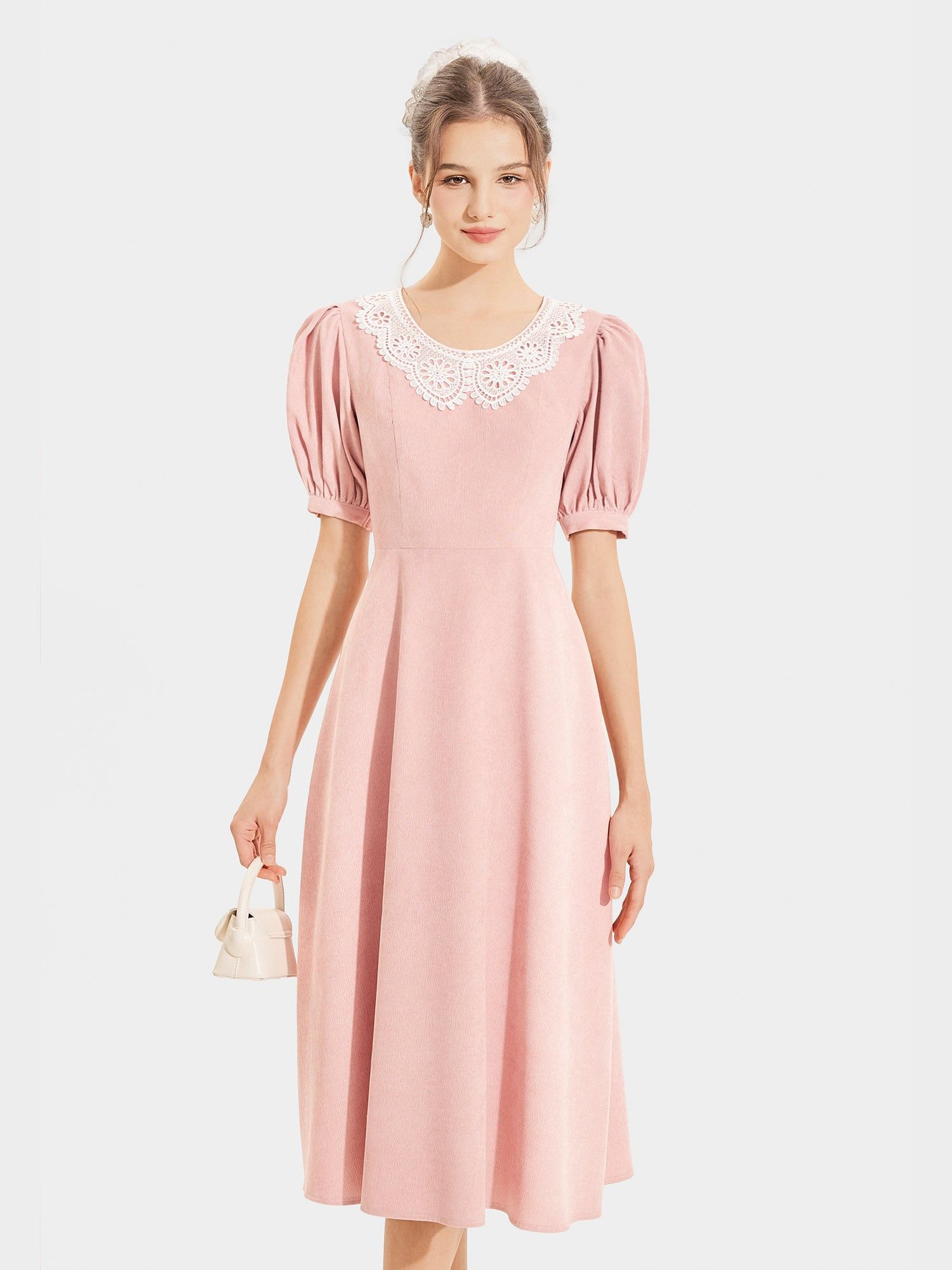  Đầm nhung midi tay phồng cổ tròn phối ren 