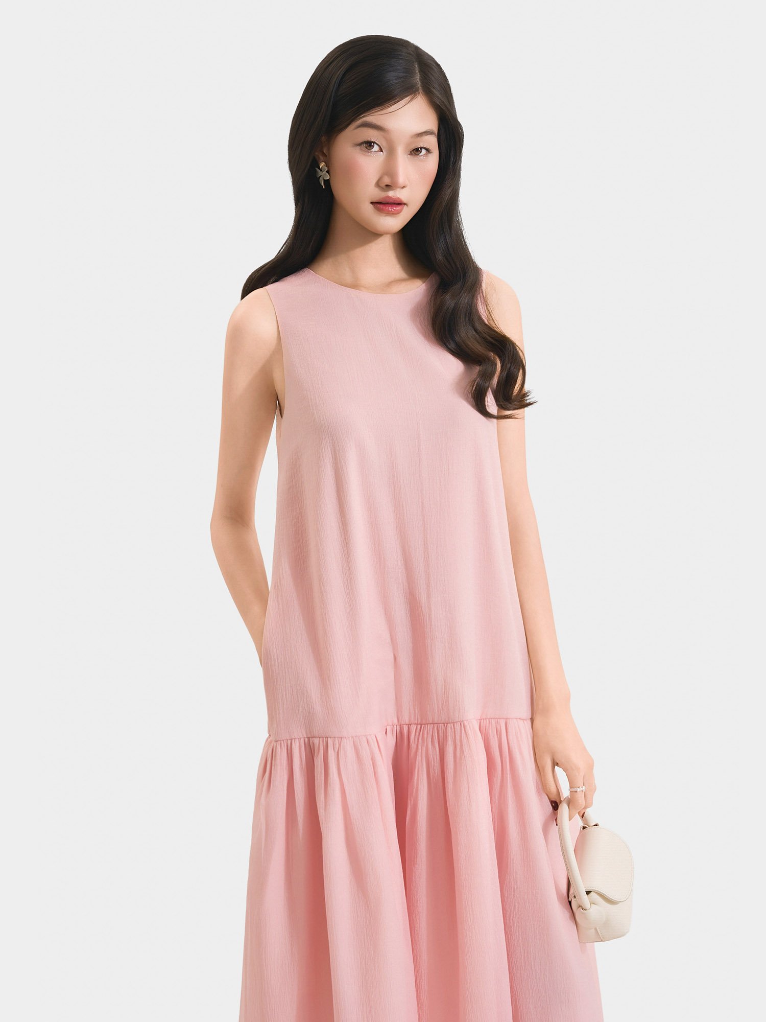 Đầm midi form suông sát nách thắt nơ lưng