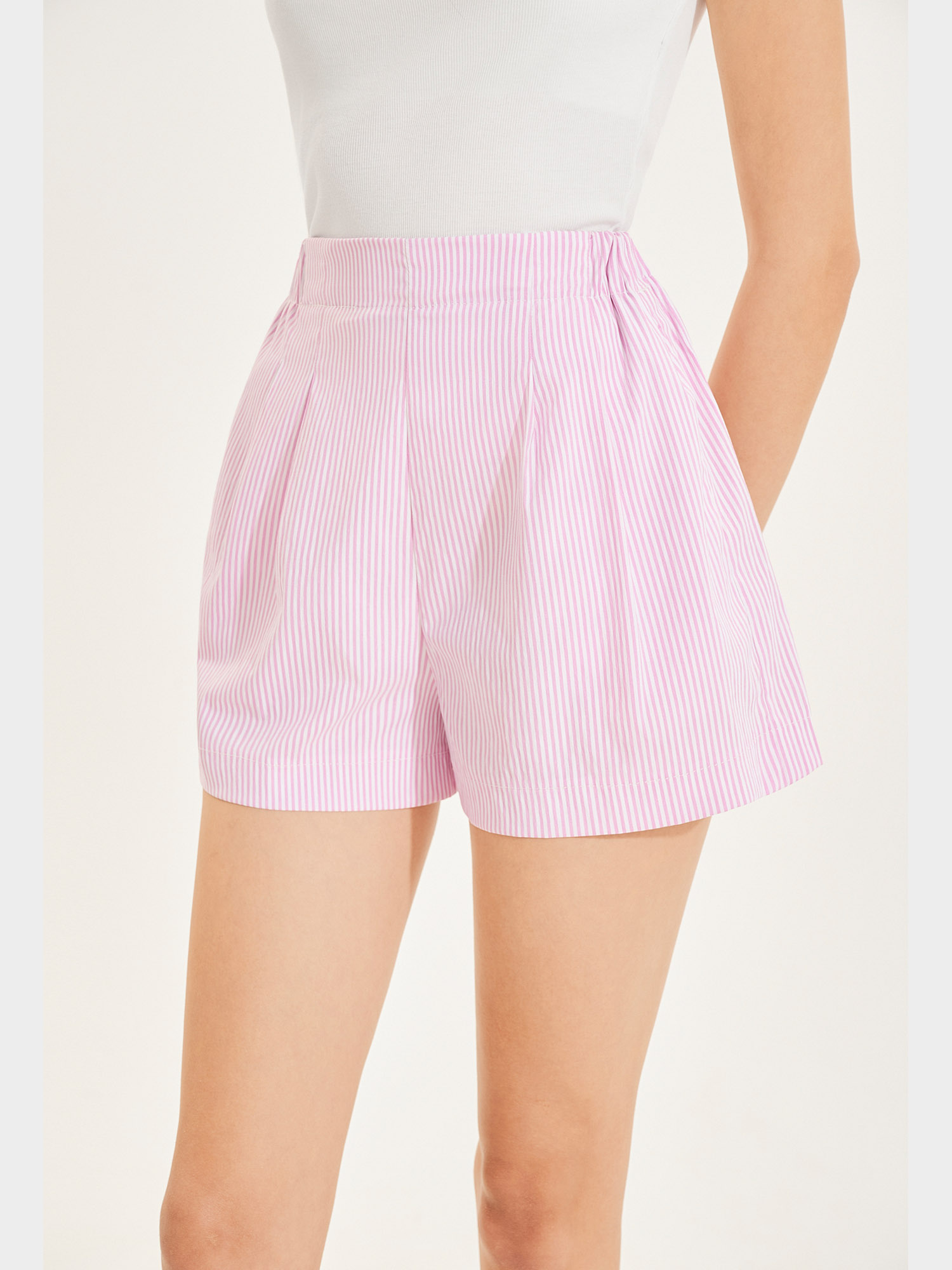 Quần short cơ bản lưng thun