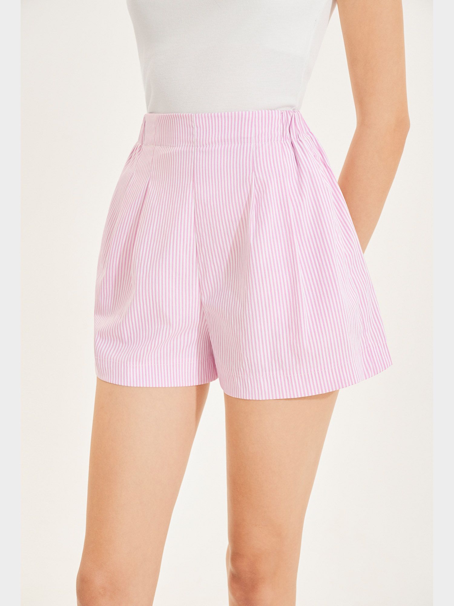  Quần short cơ bản lưng thun 