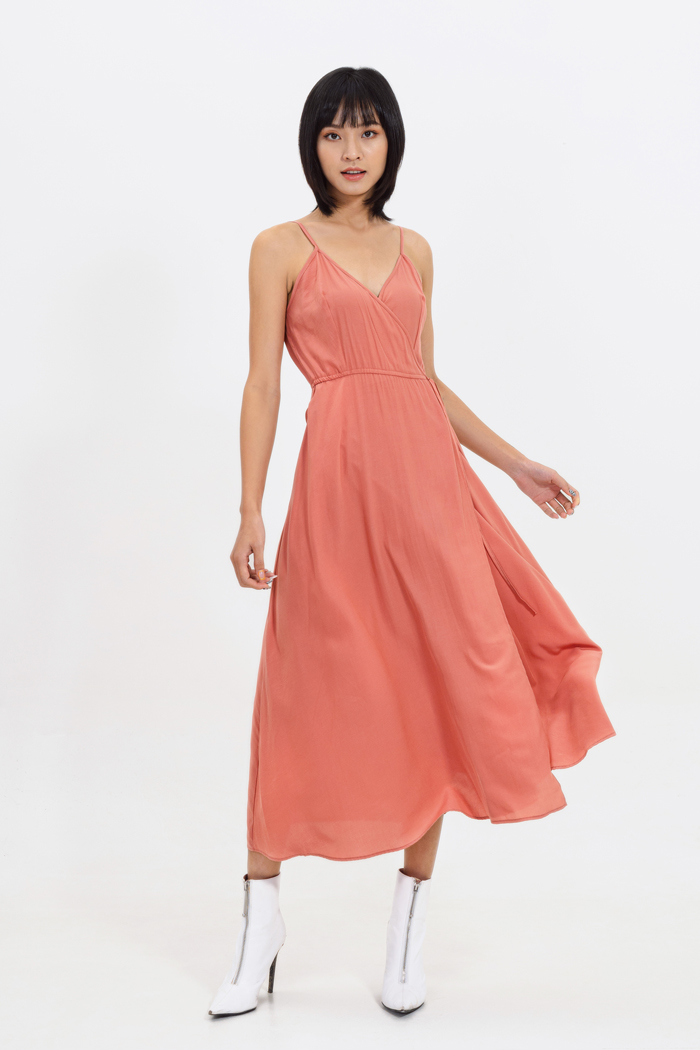 Đầm 2 dây midi đắp chéo ngực