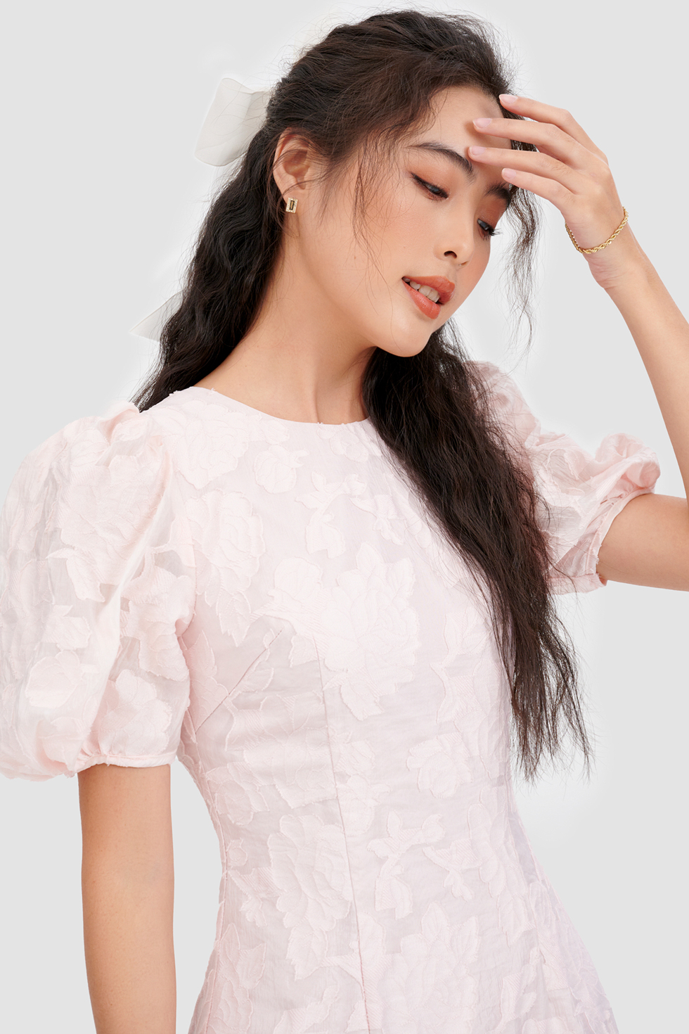 Đầm midi có tay hạ eo hoạ tiết hoa