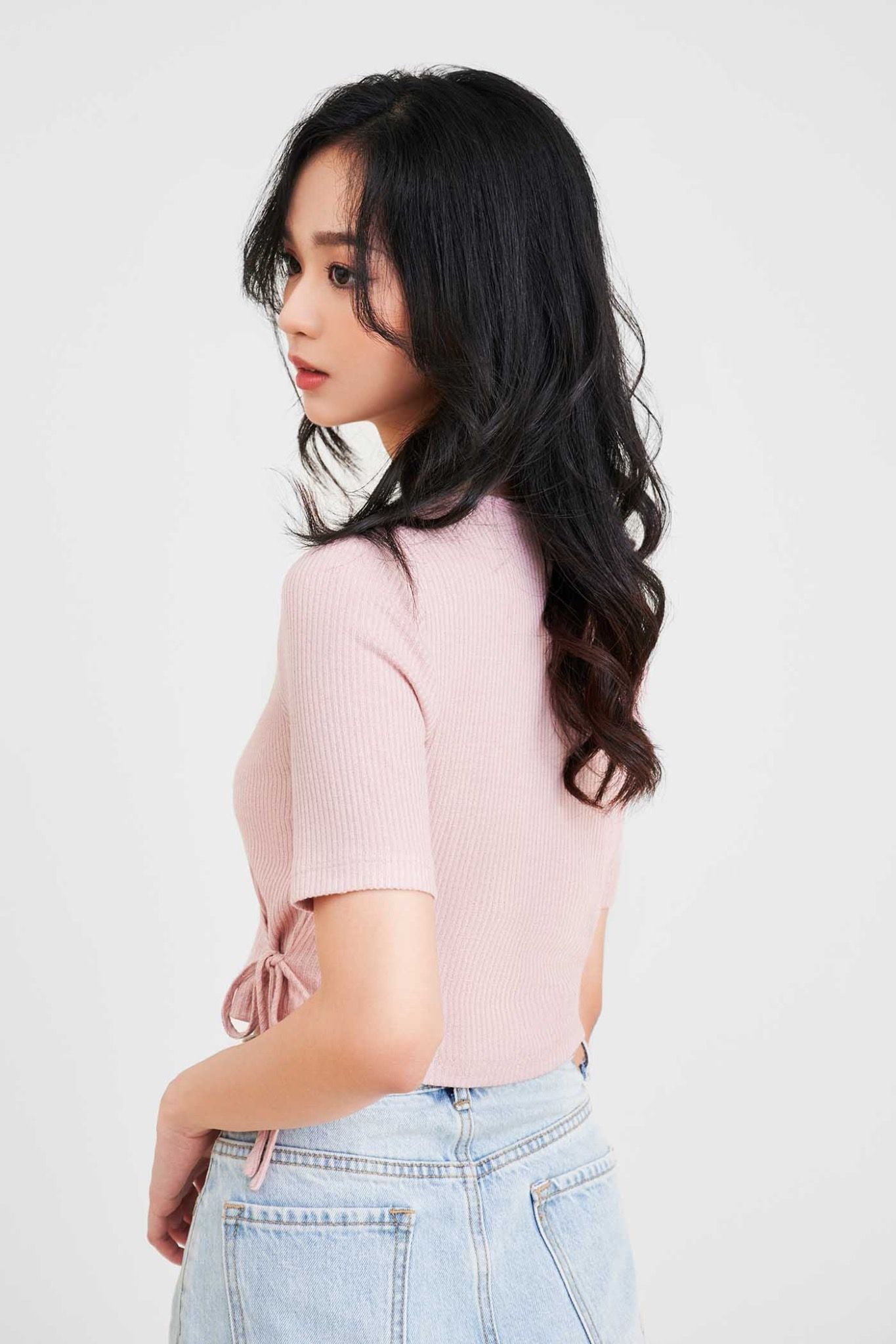  Áo thun crop wrap cột dây nơ 