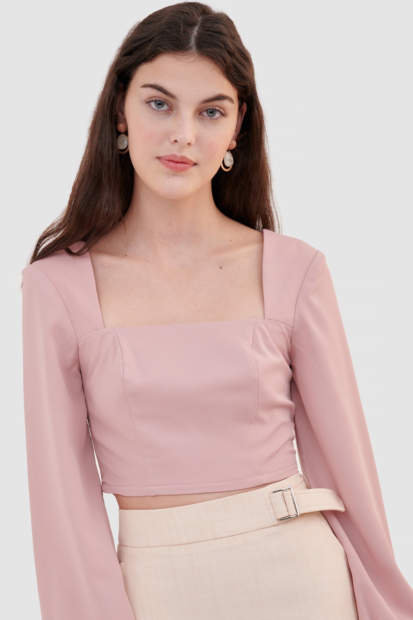 Áo croptop cổ vuông smocking lưng