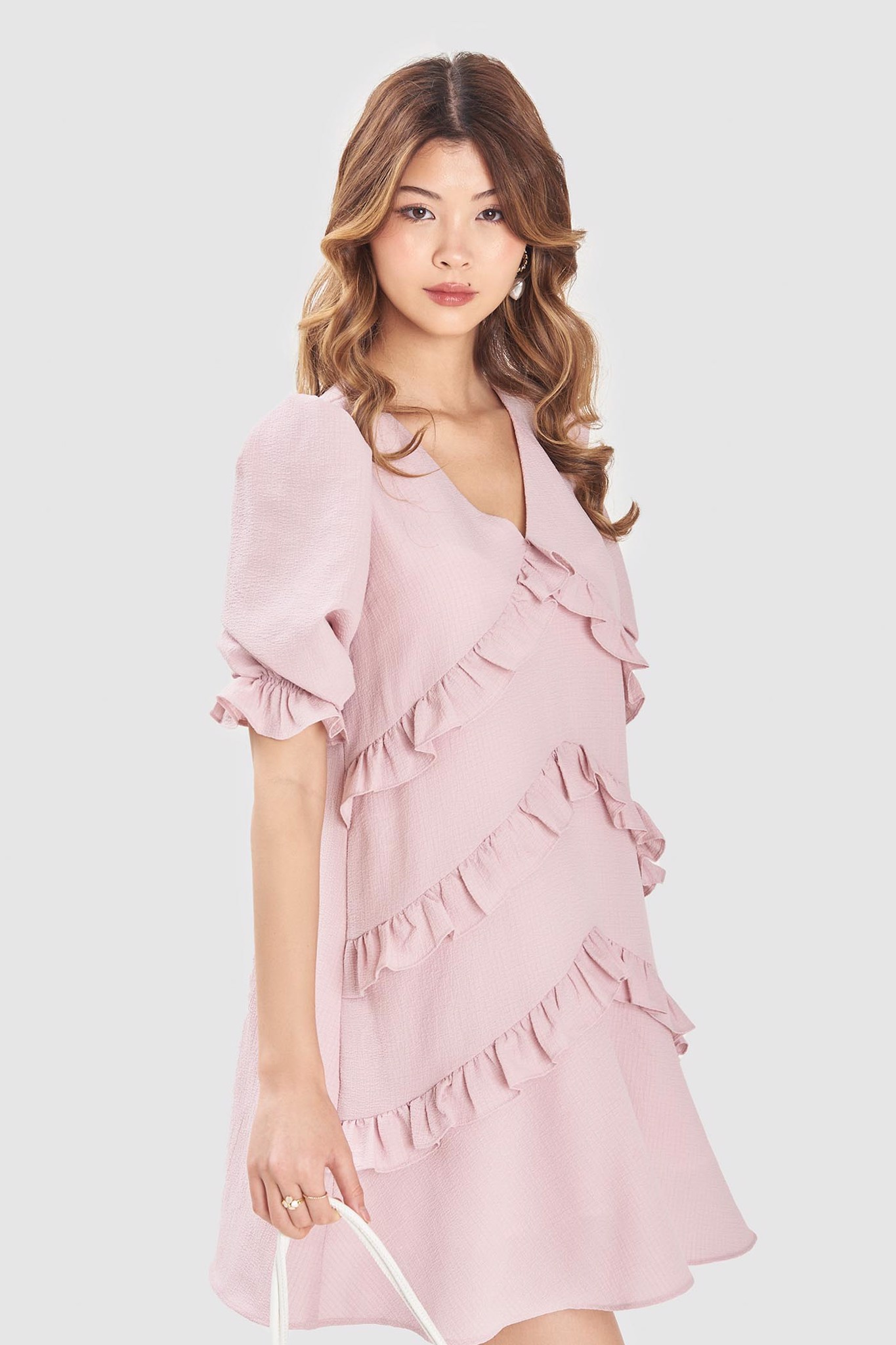 Đầm form suông xốp nhấn bèo