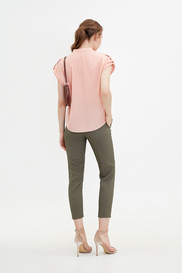 Áo cotton nhẹ cổ trụ 2 túi
