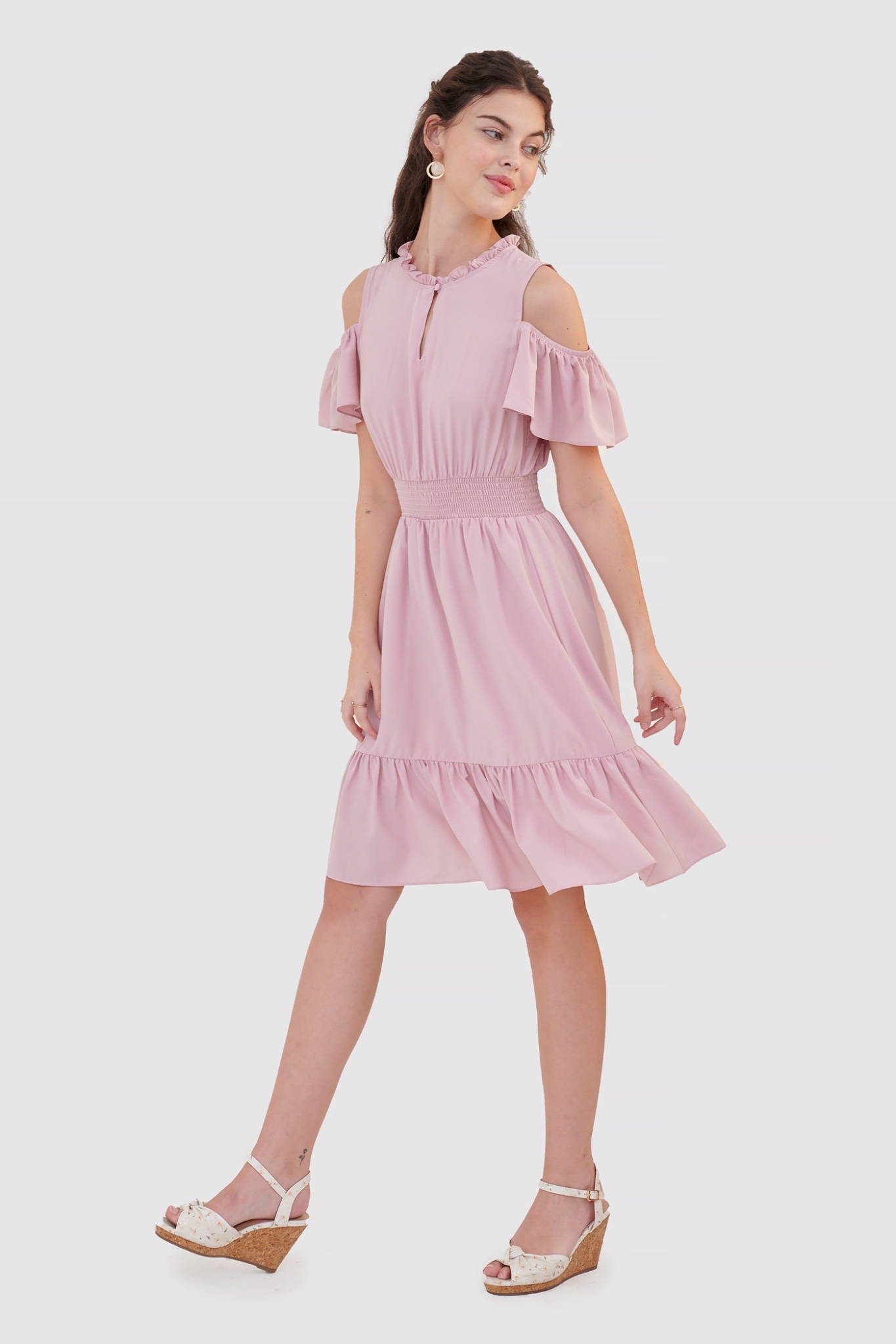 Đầm cutout vai smocking eo