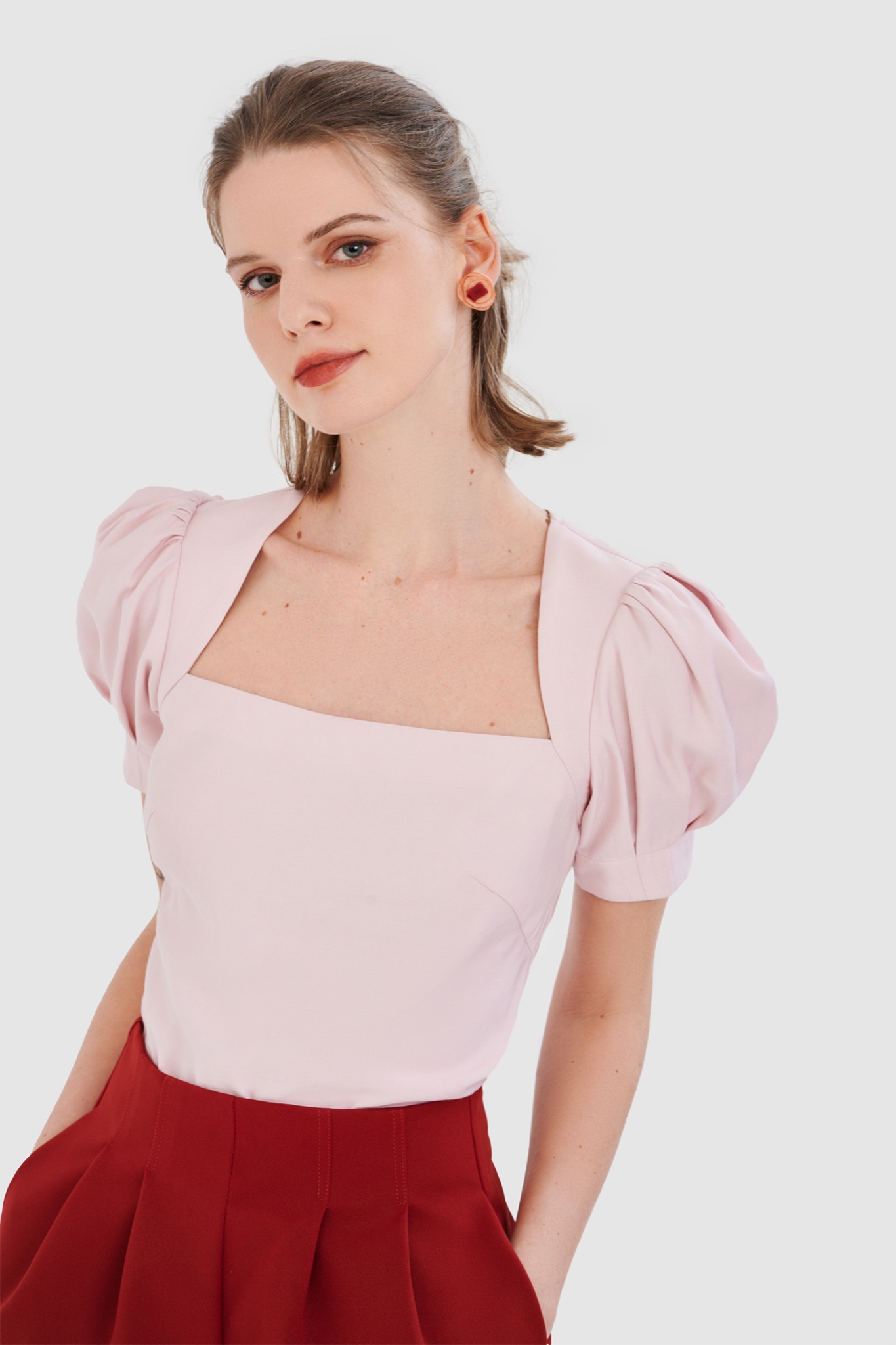 Áo crop nhấn tay lồng đèn