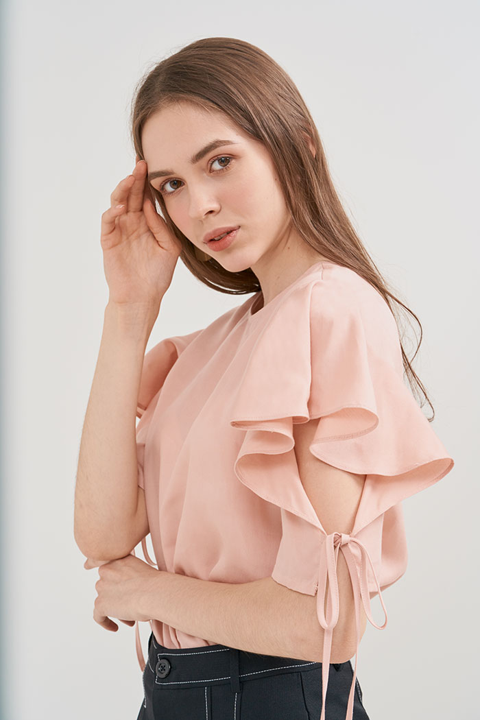 Áo cổ tròn tay bèo cột nơ