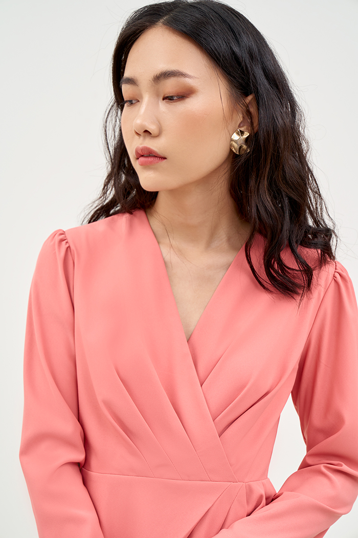 Đầm đắp chéo xếp li thân trước tay lở